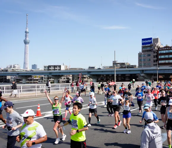 マラソン（42.195㎞）にパラアスリート部⾨・障がい者の部の新設